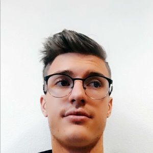 Meet your Posher, Blake